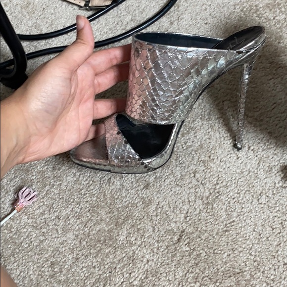 Giuseppe Zanotti silver sandle - Picture 2 of 6